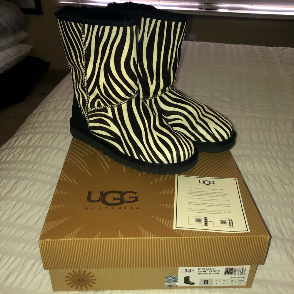 UGG Womens Classic Exotic Zebra Boots Size 8 *Rare